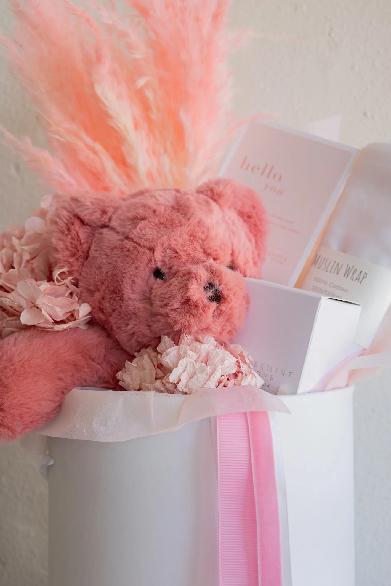 Preserved Gender Neutral Baby Hat Box — image 3